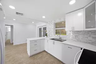 226 SW Reynolds Ave, Port Saint Lucie, FL 34983 - Photo 8