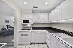 6417 Bay Club Dr, Fort Lauderdale, FL 33308 - Photo 20