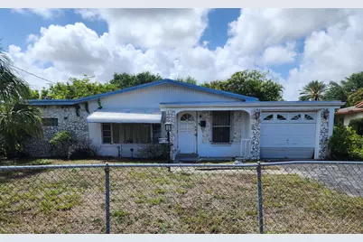 1861 NW 7th Terrace W, Pompano Beach, FL 33060 - Photo 1