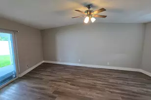 591 Seagrape Rd, Lantana, FL 33462 - Photo 10