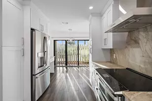 131 Palm Ave, Jupiter, FL 33477 - Photo 2