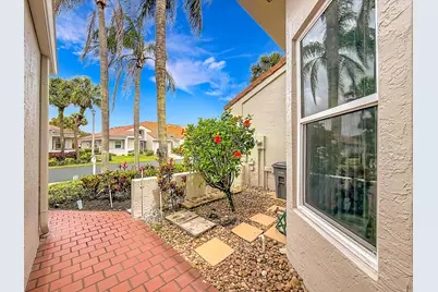 10954 Lakemore Lane, Boca Raton, FL 33498 - Photo 4