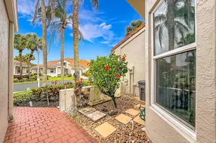 10954 Lakemore Ln, Boca Raton, FL 33498 - Photo 4