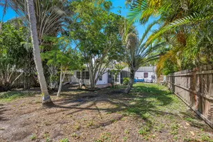 132 E Central Blvd, Lantana, FL 33462 - Photo 12