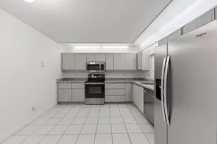 9633 Riverside Dr, Coral Springs, FL 33071 - Photo 8