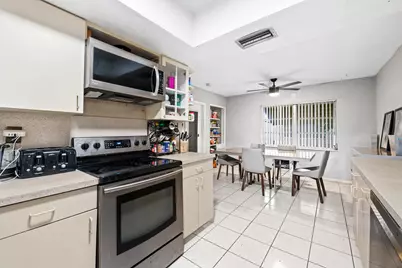 3941 NW 46th Avenue, Fort Lauderdale, FL 33319 - Photo 10