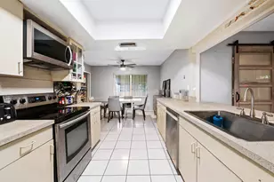 3941 NW 46th Ave, Fort Lauderdale, FL 33319 - Photo 8