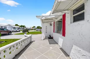 118 SW 9th St, Boynton Beach, FL 33426 - Photo 8