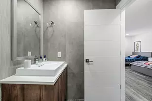 1250 Placid Ct, Weston, FL 33327 - Photo 26