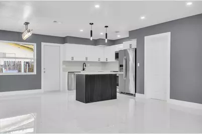 915 SW 3rd Street, Boynton Beach, FL 33435 - Photo 1