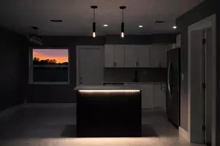 915 SW 3rd St, Boynton Beach, FL 33435 - Photo 6