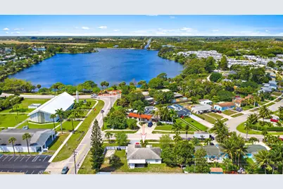 1114 Cochran Drive, Lake Worth Beach, FL 33461 - Photo 2