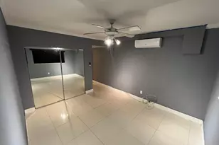 1560 NE 127th St, North Miami, FL 33161 - Photo 6