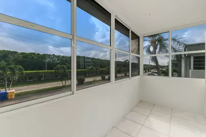 560 Capri, Delray Beach, FL 33484 - Photo 20