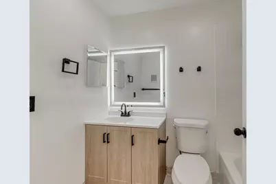 560 Capri, Delray Beach, FL 33484 - Photo 14