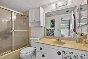 1030 Country Club Dr, Margate, FL 33063 - Photo 26