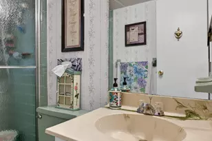 1030 Country Club Dr, Margate, FL 33063 - Photo 12