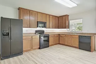 617 SE Karrigan Terrace, Port Saint Lucie, FL 34983 - Photo 18