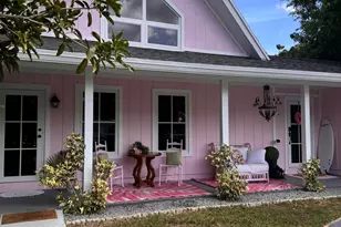 1256 Palmetto Rd, Haverhill, FL 33417 - Photo 2
