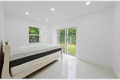 4030 E Gem Lake Drive, West Palm Beach, FL 33406 - Photo 8