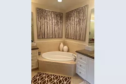 2 E Harbour Isle Dr Drive E #204, Fort Pierce, FL 34949 - Photo 24