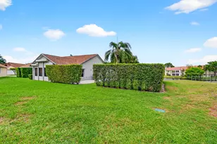 5067 Robino Cir, West Palm Beach, FL 33417 - Photo 4