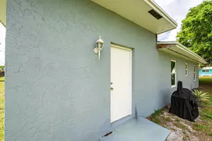 13 W Palmetto Rd, Lake Worth, FL 33467 - Photo 28