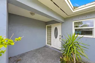 13 W Palmetto Rd, Lake Worth, FL 33467 - Photo 4