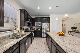 283 SE Courances Dr, Port Saint Lucie, FL 34984 - Photo 8