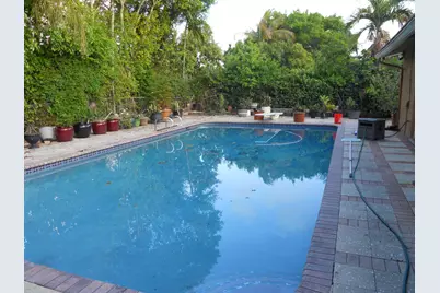 2755 NW 84th Avenue, Coral Springs, FL 33065 - Photo 10