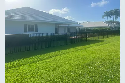 11743 N Lake Drive, Boynton Beach, FL 33436 - Photo 4