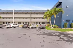 7807 Golf Cir Dr, Margate, FL 33063 - Photo 2