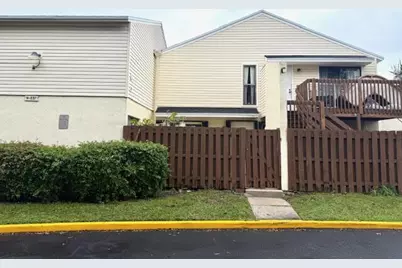 641 Executive Center Drive #P105, West Palm Beach, FL 33401 - Photo 2