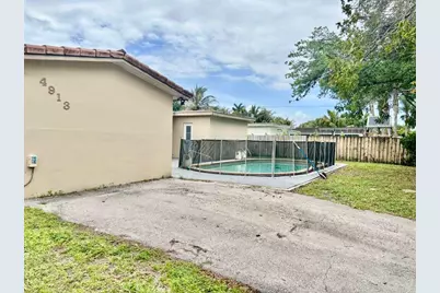4913 McKinley Street, Hollywood, FL 33021 - Photo 24