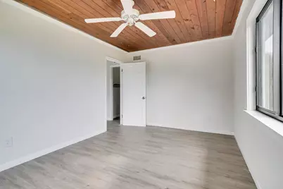 652 Hernando Street #E, Fort Pierce, FL 34949 - Photo 18