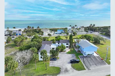 652 Hernando Street #E, Fort Pierce, FL 34949 - Photo 4