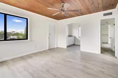 652 Hernando Street #E, Fort Pierce, FL 34949 - Photo 12