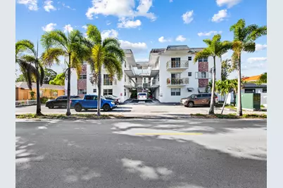 2238 Monroe Street #306, Hollywood, FL 33020 - Photo 10