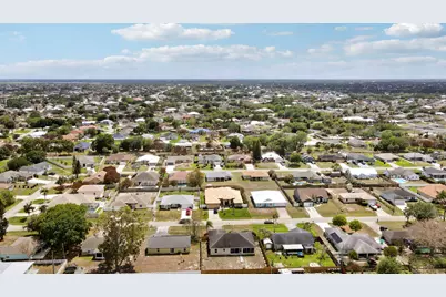 825 SW McCracken Avenue, Port Saint Lucie, FL 34953 - Photo 8