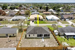 825 SW McCracken Ave, Port Saint Lucie, FL 34953 - Photo 4