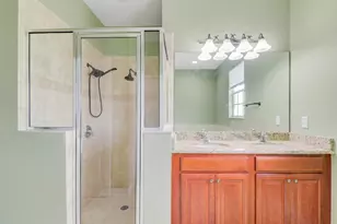 825 SW McCracken Ave, Port Saint Lucie, FL 34953 - Photo 20