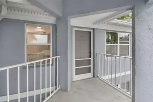 3266 SE Aster Ln, Stuart, FL 34994 - Photo 4