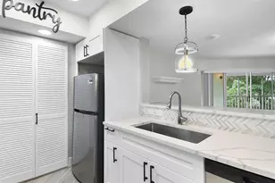 3266 SE Aster Ln, Stuart, FL 34994 - Photo 8