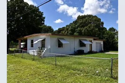 201 Osceola Avenue, Fort Pierce, FL 34982 - Photo 1