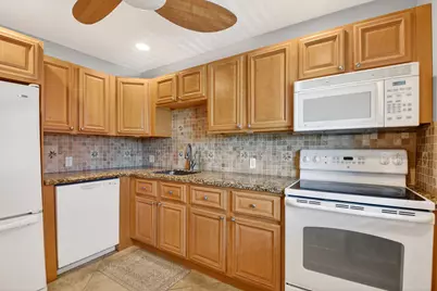 4248 Deste Court #304, Lake Worth, FL 33467 - Photo 8