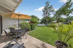 119 Club Dr, Palm Beach Gardens, FL 33418 - Photo 1