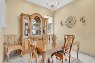 17923 SW 2nd St, Pembroke Pines, FL 33029 - Photo 8