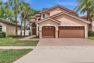 17923 SW 2nd St, Pembroke Pines, FL 33029 - Photo 1