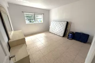 6560 Winfield Blvd, Margate, FL 33063 - Photo 10