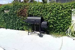 6560 Winfield Blvd, Margate, FL 33063 - Photo 16